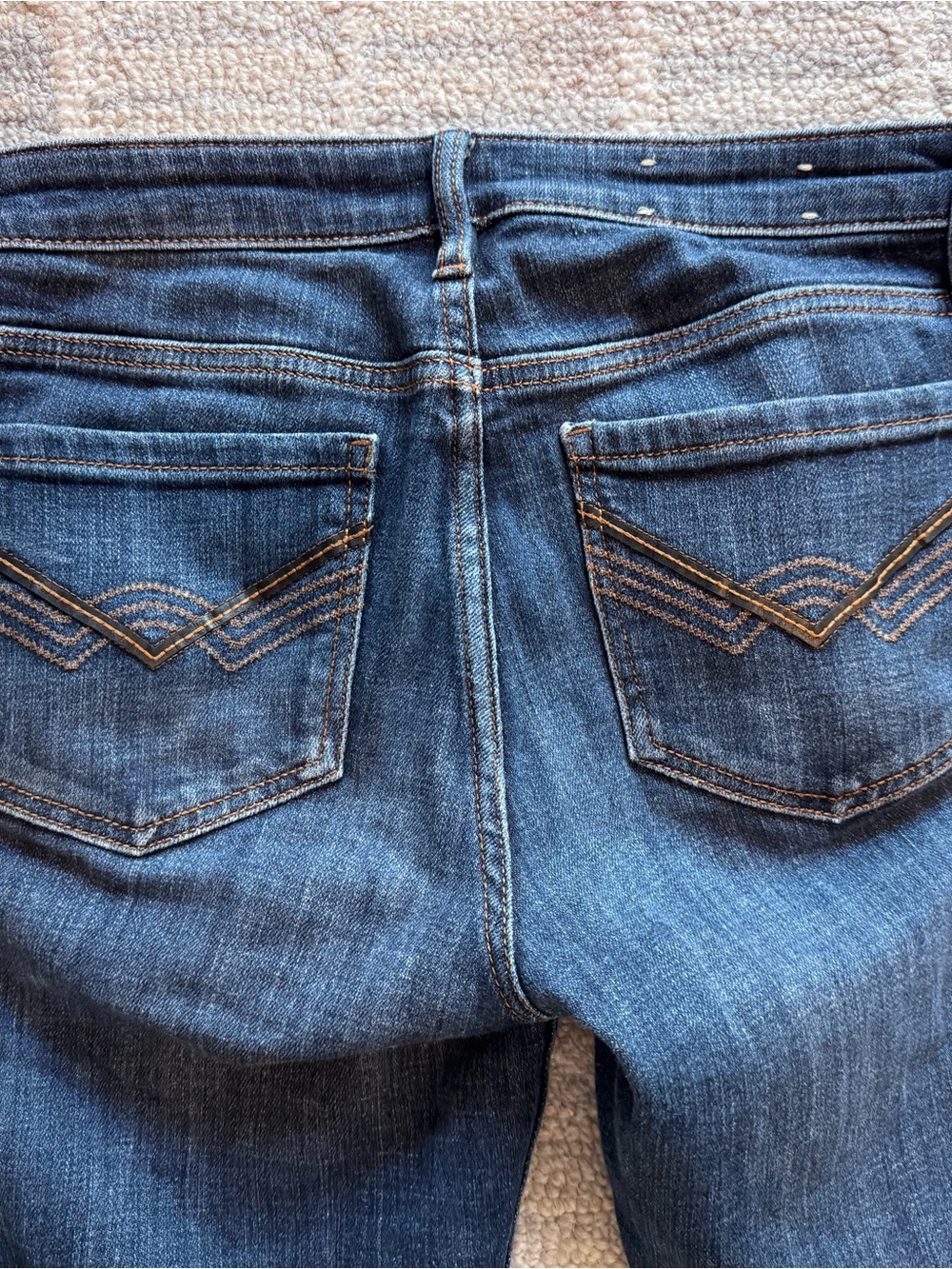 Idyllwind Boot Cut Women's Jeans in Medium Blue with Contrast Stitching